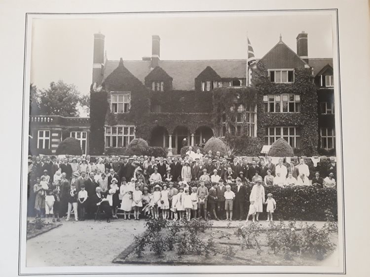 Can you help recreate this old photo? Milner House invites locals to solve mystery